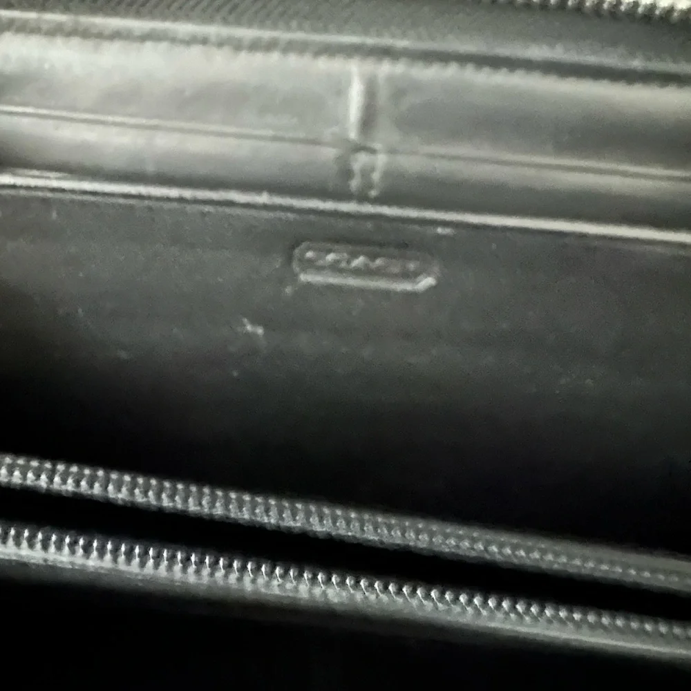 Coach Wallet - Picture 4 of 4